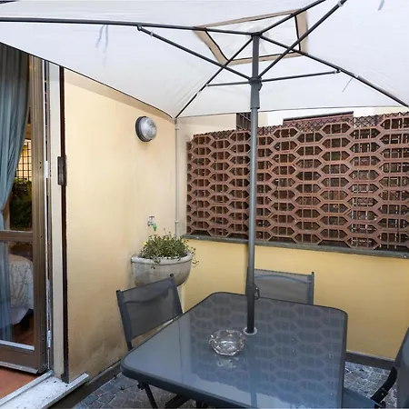 公寓 Quiet Trevi Fountain With Patio And Backyard 罗马