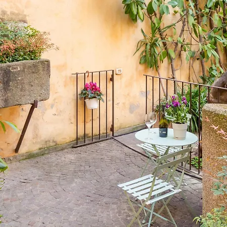 公寓 Quiet Trevi Fountain With Patio And Backyard *